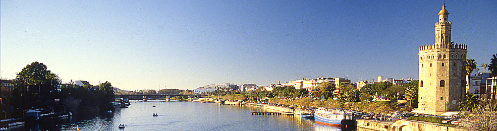 La tour d'or et le fleuve Guadalquivir